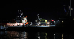 Tragedia en Grecia: 14 muertos tras choque entre lancha de inmigrantes y la Guardia Costera