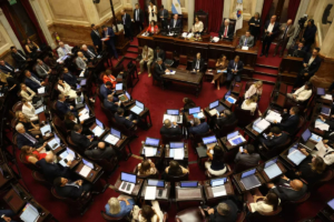 La reforma laboral beneficiará al campo, según el gobierno y productores